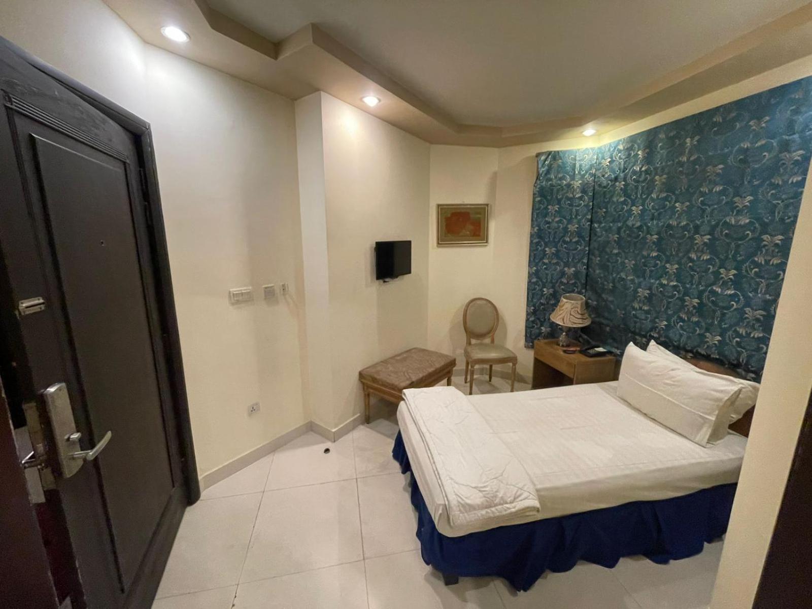 Panoramic Hotel Лахор Экстерьер фото